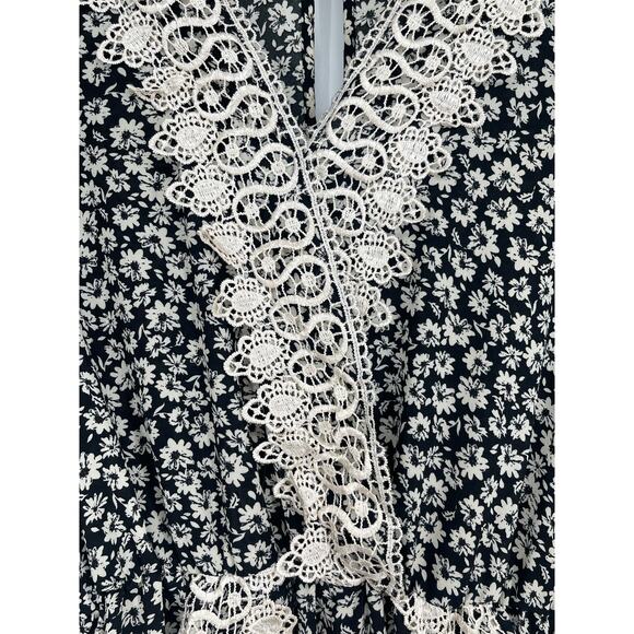 Poetry Lace Bell Sleeve Ditzy Floral Romper Size Large Boho Festival Cottage - Picture 3 of 8